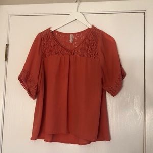 Lightweight Maternity Top